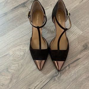 Beautiful Dark Brown suede pumps with metallic toe